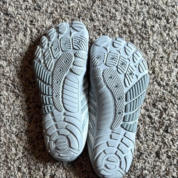 White and Gray Athletic Water Shoes - Picture 4 of 6